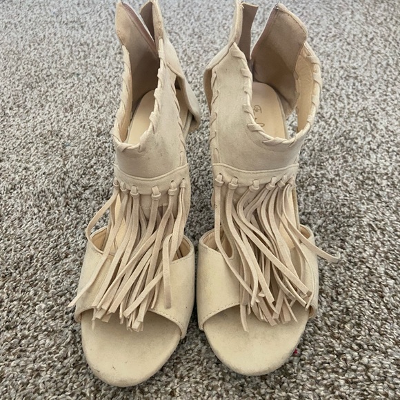Maurices Shoes - Cream colored low heels